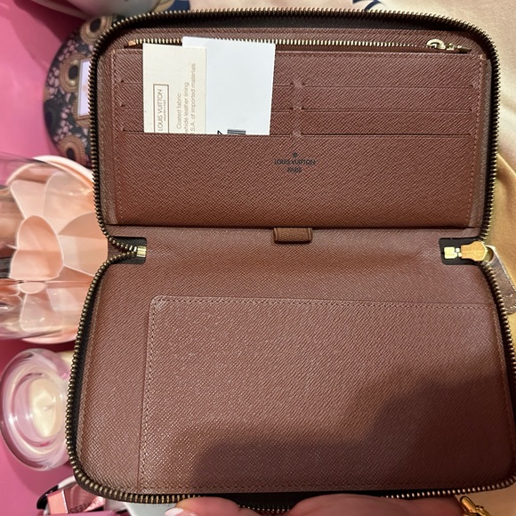 Louis Vuitton Monogram Zippy Organizer - Picture 4 of 7